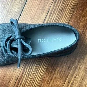 Rothy display picture 1